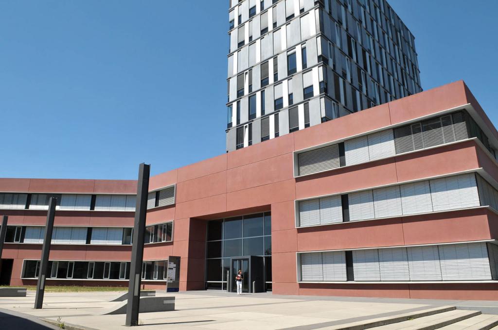 Universität des Saarlandes Die Filmmotivdatenbank für das Saarland